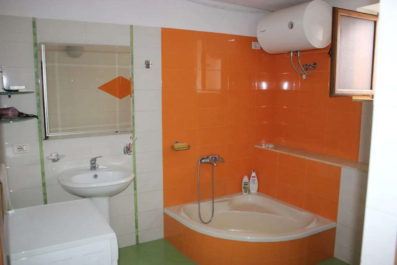Guest house Guesthouse Arjan Berat